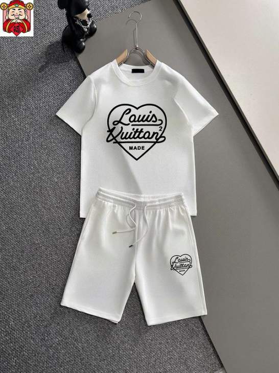 Picture of LV Shirt Pant Suits _SKULVM-5XLkdtr18523675